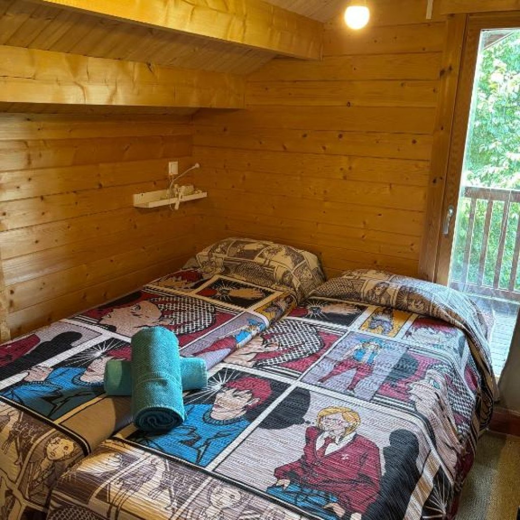 Casa rural La Huerta - Dormitorio con camas indiciduales