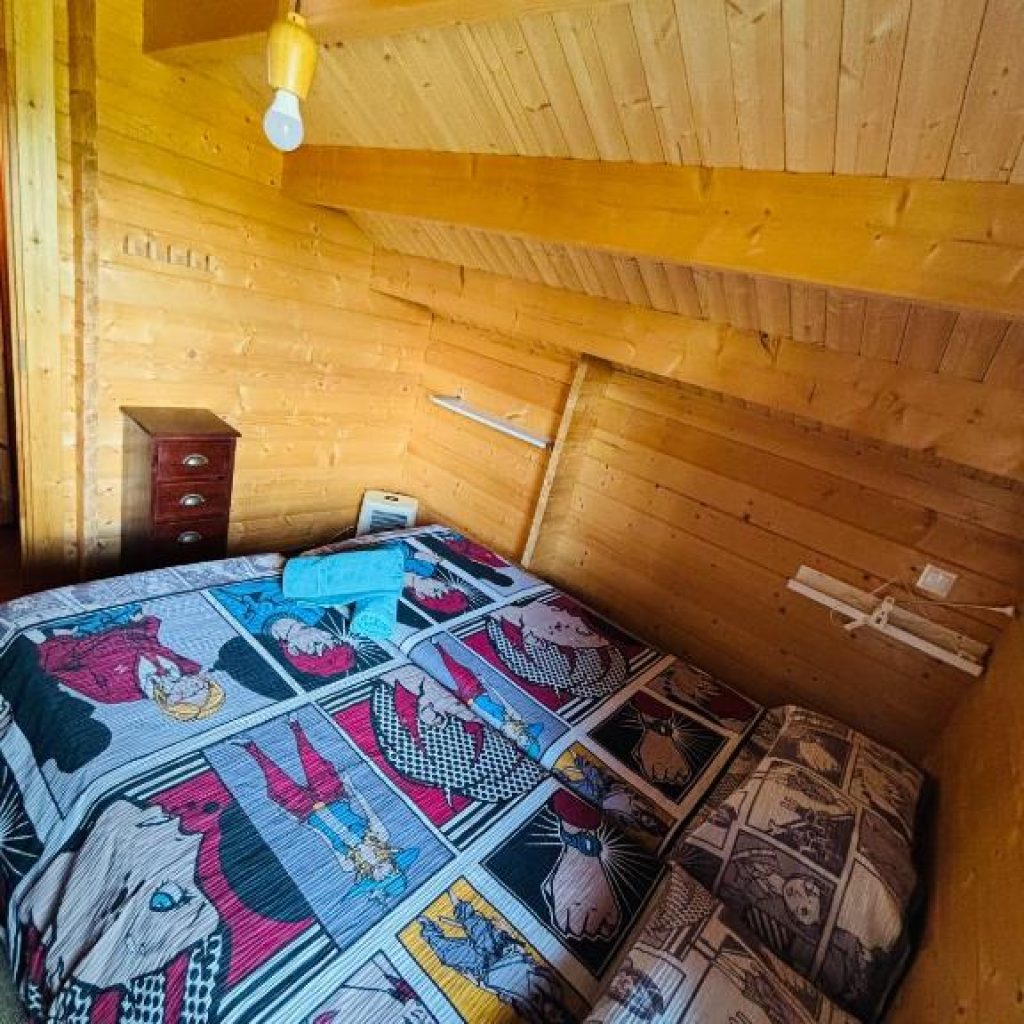Casa rural La Huerta - Dormitorio con camas indiciduales