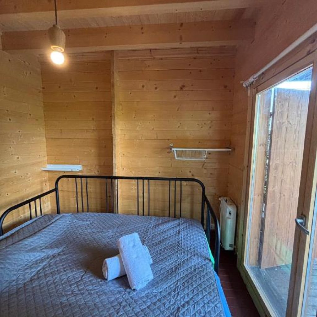 Casa rural La Huerta - Dormitorio con cama doble